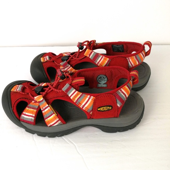 orange keen sandals